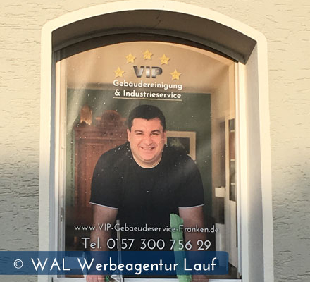 Fensterfolie VIP Gebäudeservice zu sehen: Lauf Altdorfer Strasse 45